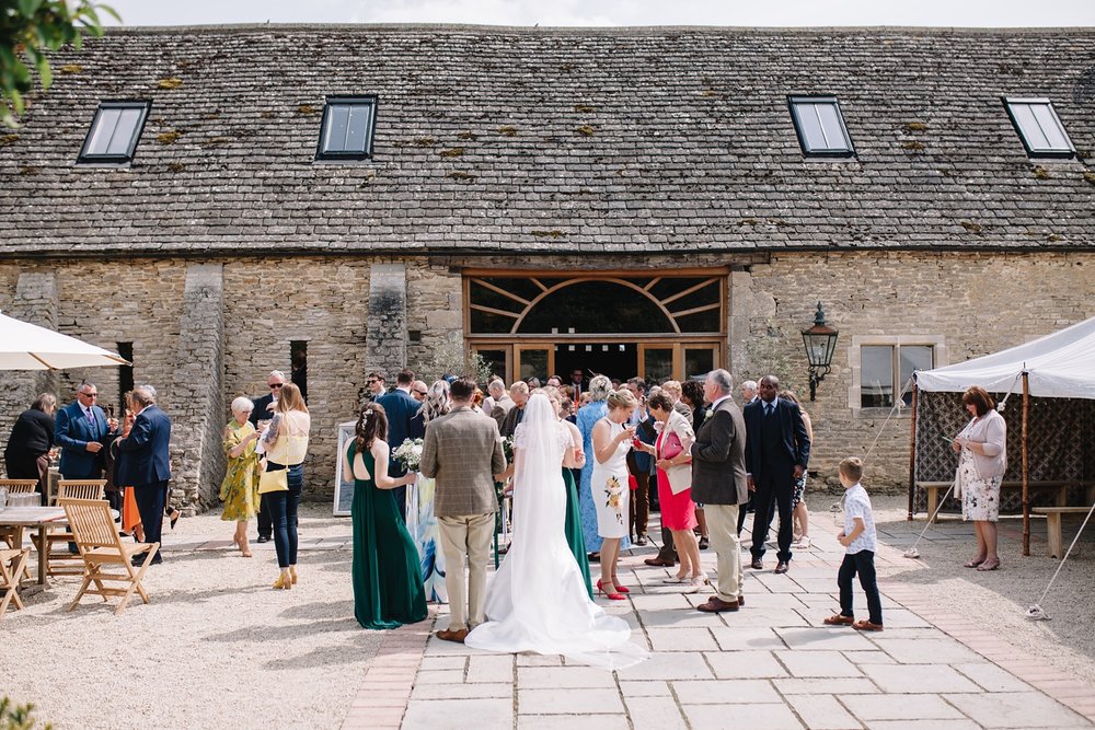 Oxleaze-Barn-Wedding-Photographer_0098.jpg