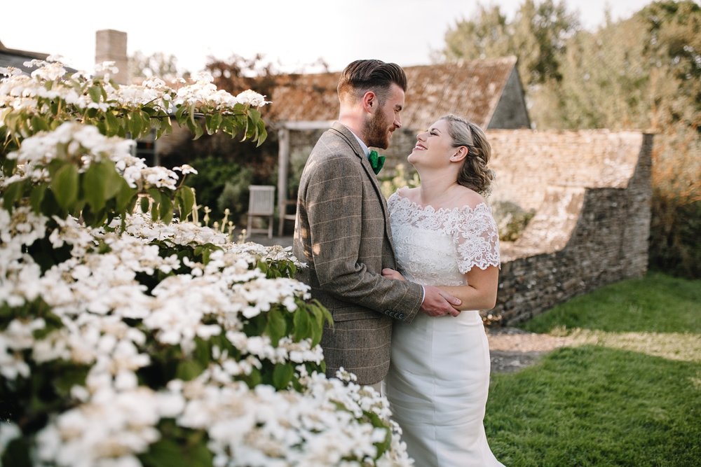 Oxleaze-Barn-Wedding-Photographer_0118.jpg