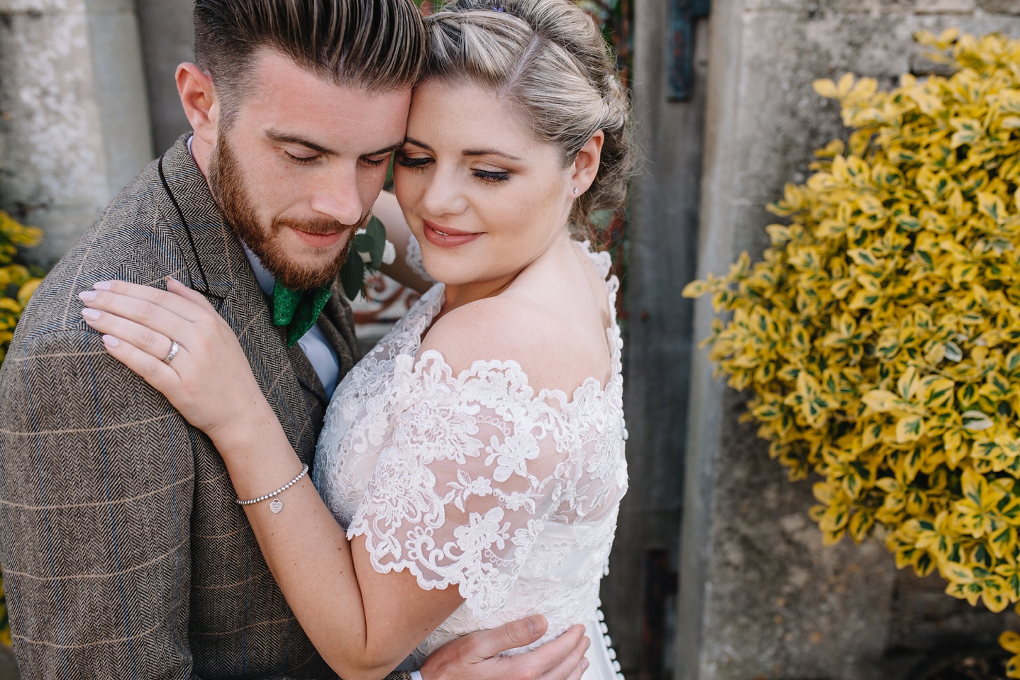 Oxleaze-Barn-Wedding-Photographer_0132.jpg