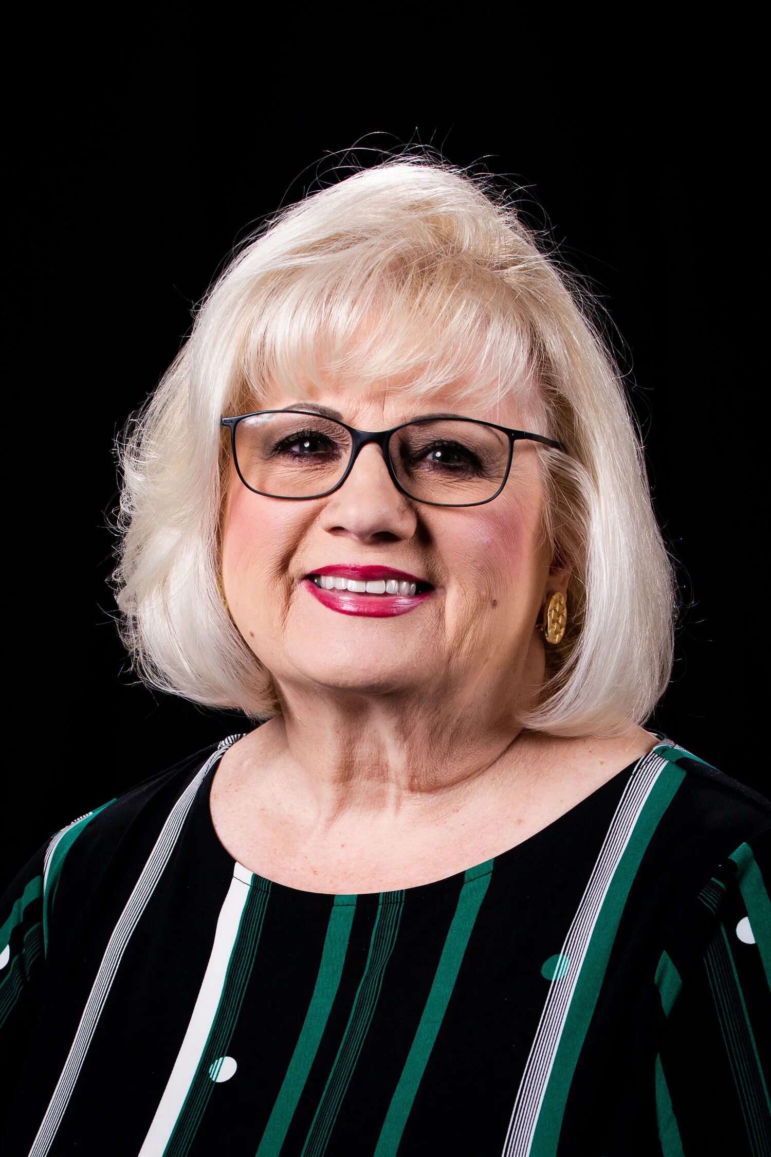 Suzi Smith Shareholder and Sales Assistant