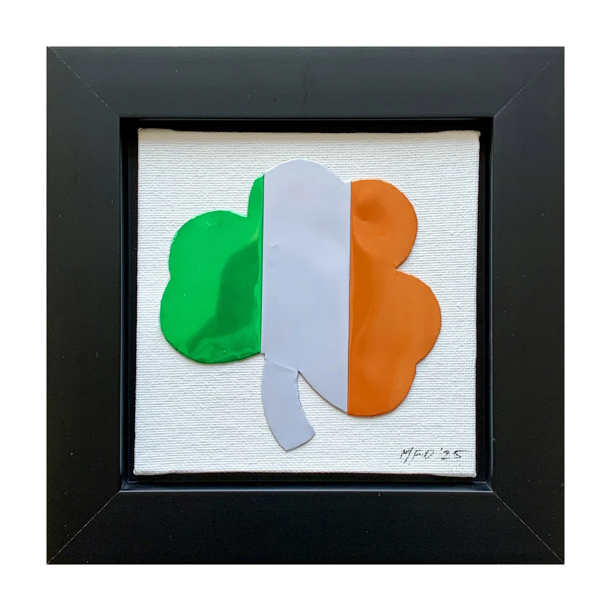 Tri-Color Shamrock.jpg