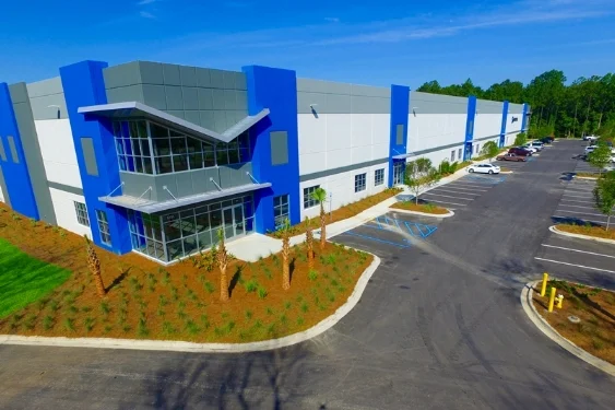 Atlas Commerce Center - 1.jpg