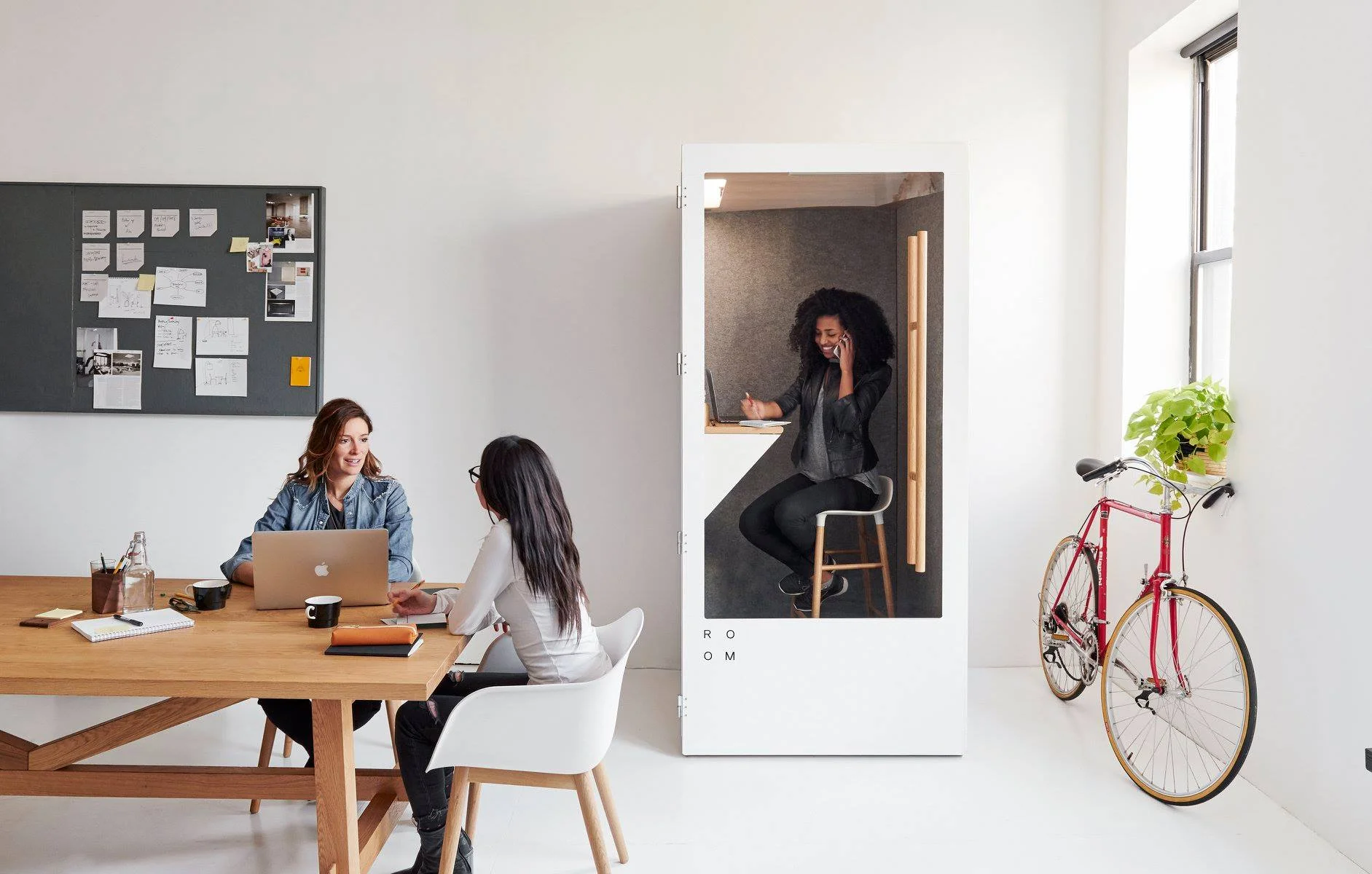 roomphonebooth.jpg