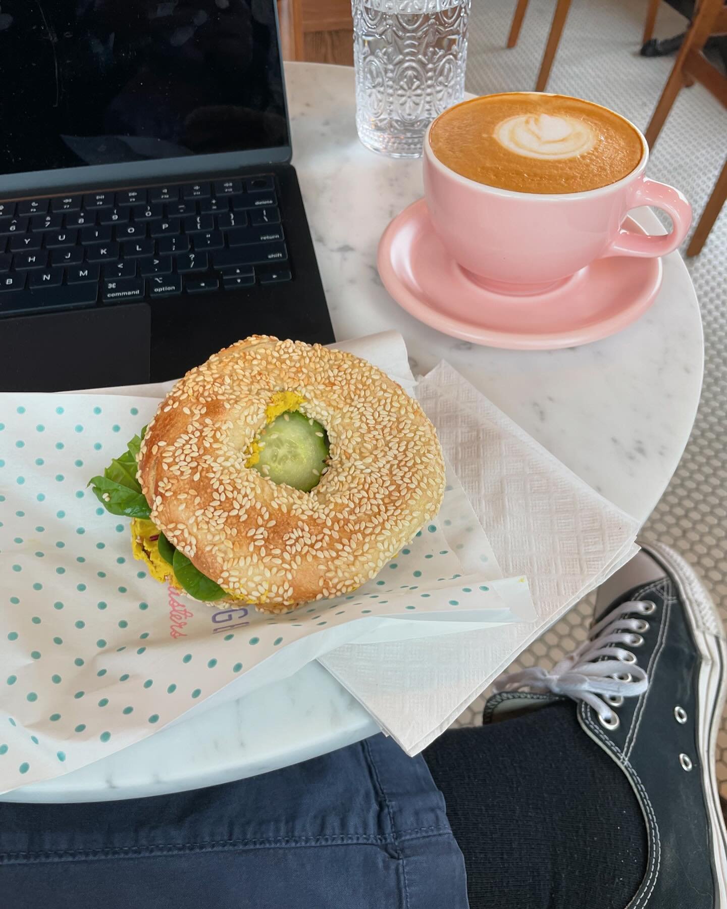 When everyone read the article you read about the lovely new @vincenzosmercato.wpg so you have lunch at @thombargen&rsquo;s lovely new location instead. 💻 ☕️ 🥯 😍