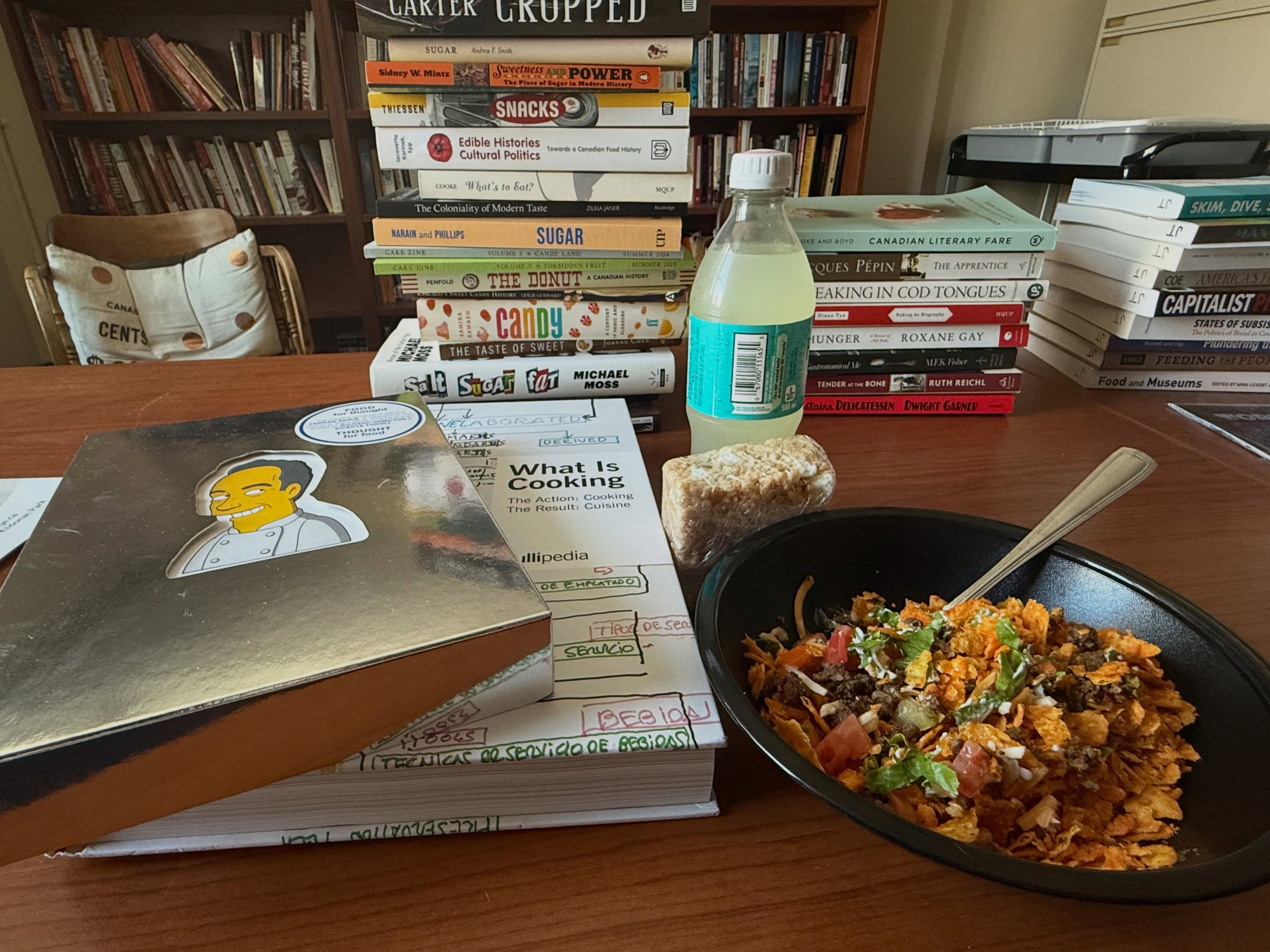 The heart wants what it wants! Not every meal needs to be elaborate or fat free or proteinmaxxxed. Sometimes lunch is taco in a bag (in a bowl cuz I&rsquo;m messy) with a rice crispies square and a Fresca. Sometimes dinner is toast. Food can be fun o
