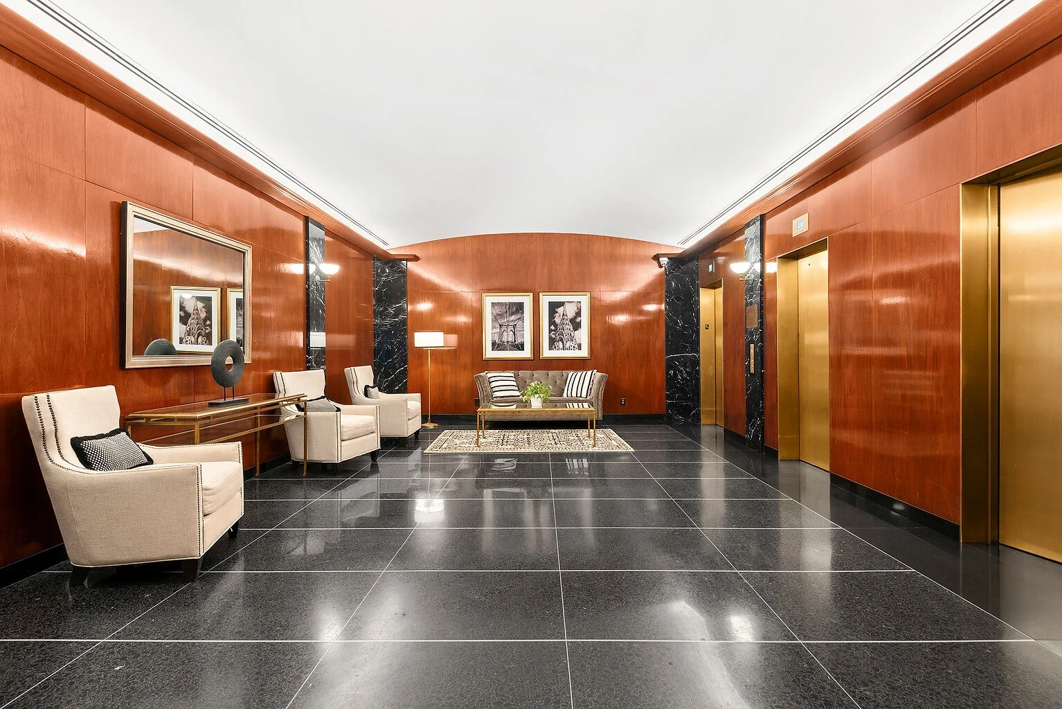 10.Lobby.jpg