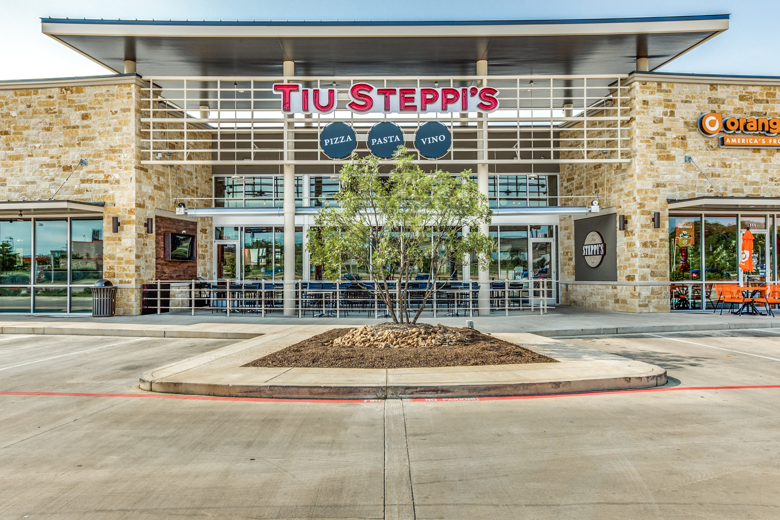 2-steppis-exterior.jpg