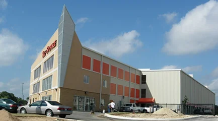 STORAGE REPUBLIC BANDERA