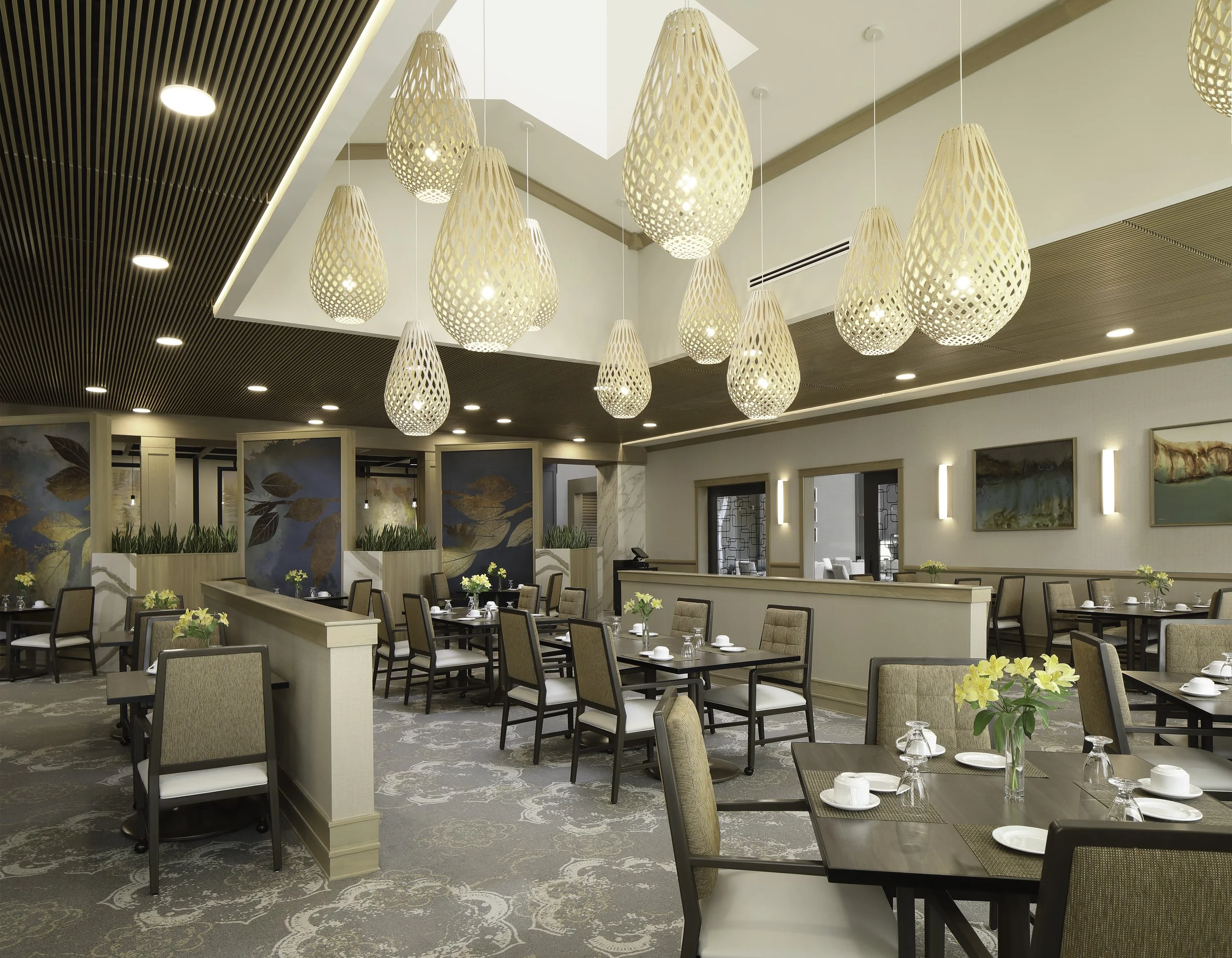 Dining2.jpg