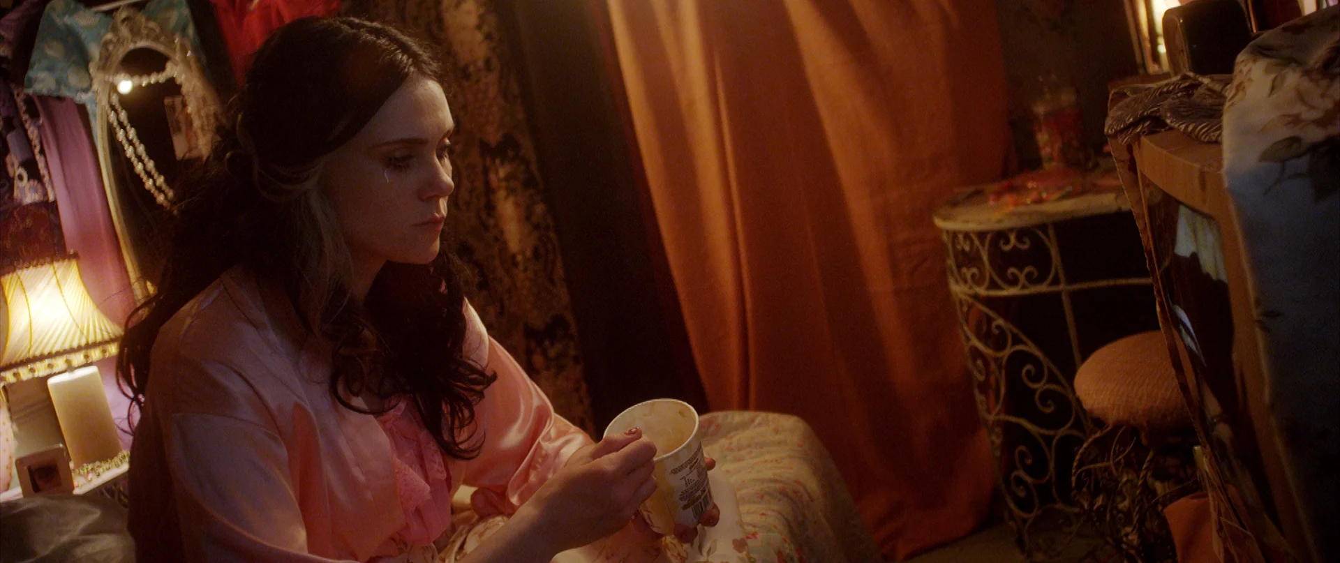 katenash_3am_422HQ.mov.Still006.jpg