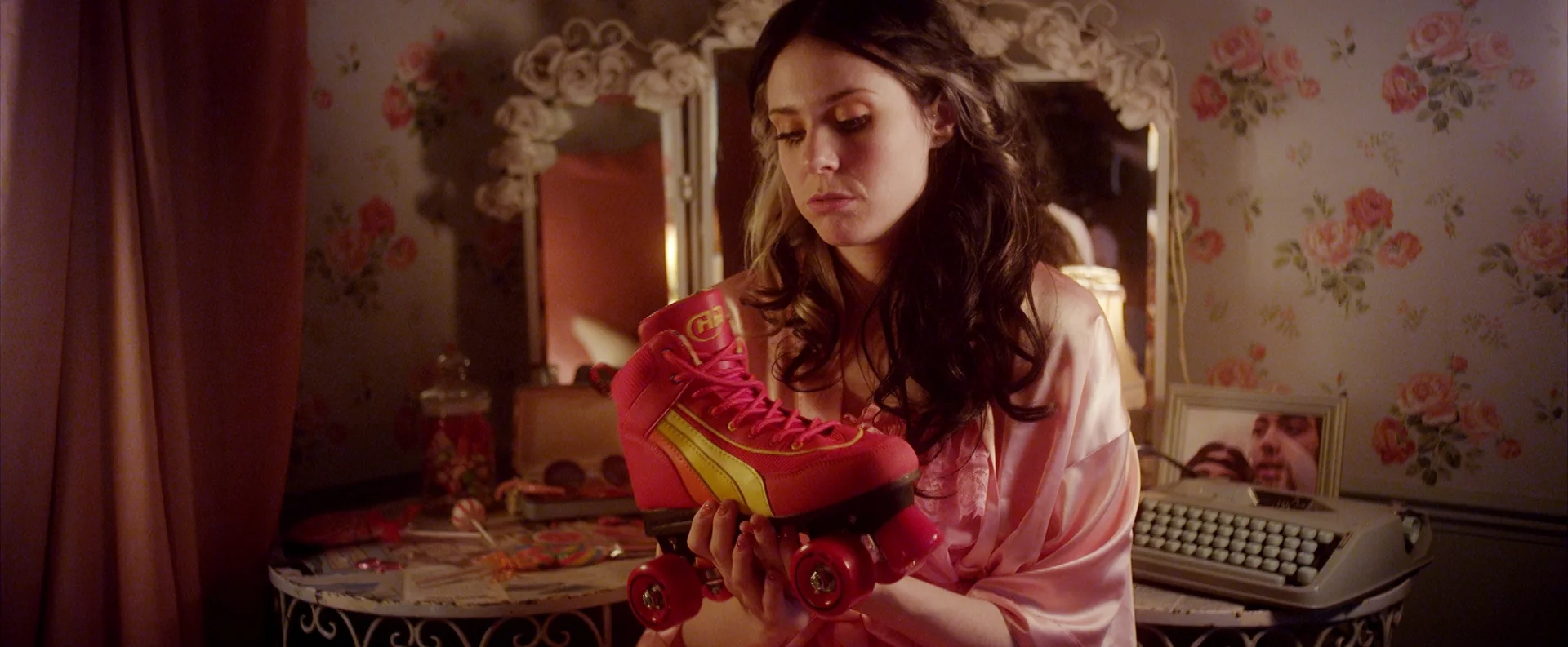 NEW_kate_nash_3am_422HQ.mov.01_01_27_15.Still007.jpg