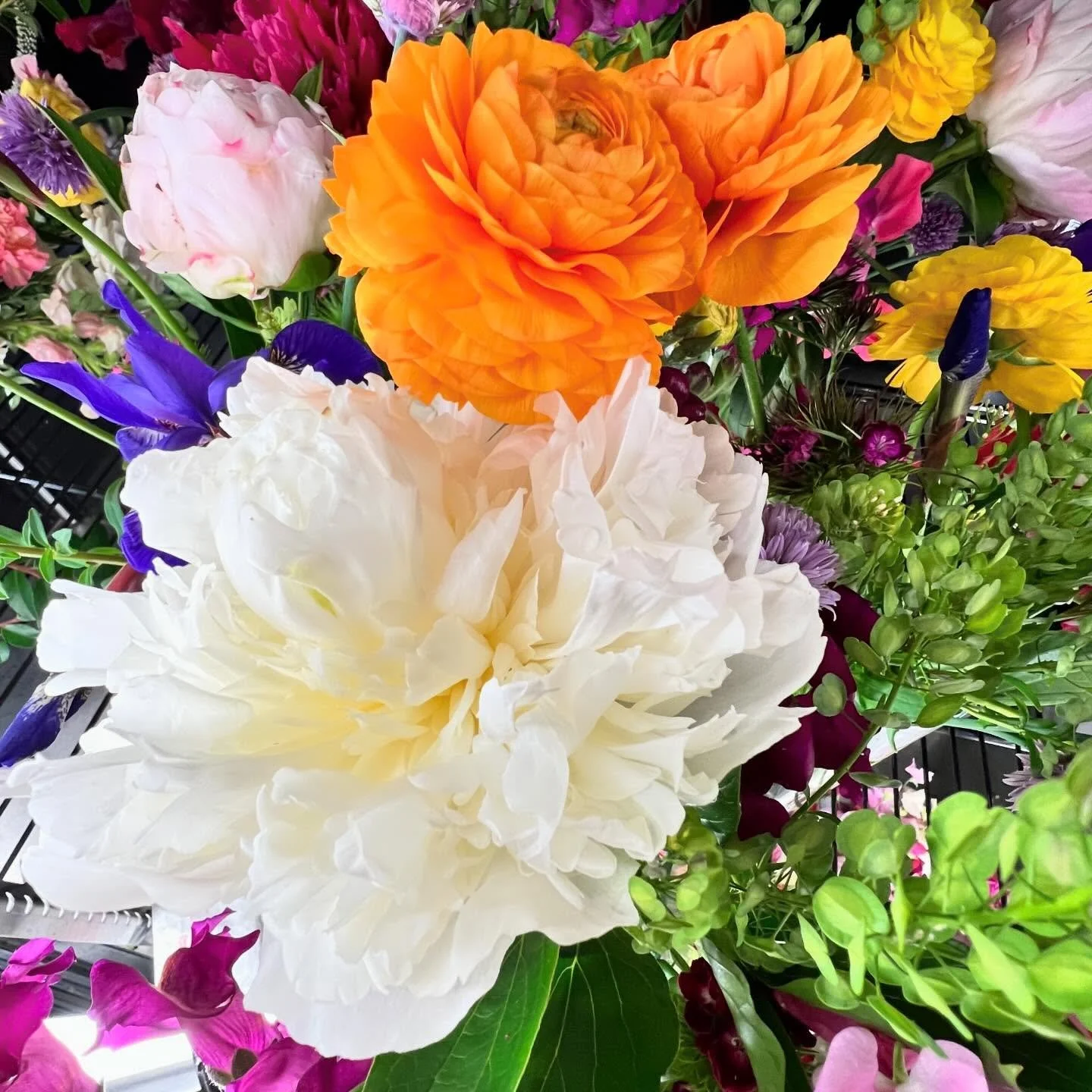 What you may not know&hellip;&hellip;in addition to being a classically trained, educated and certified floral designer I am also a Virginia Tech Extension Master Gardener with the Rapidan River Master Gardeners.  My design studio has a wee flower fa