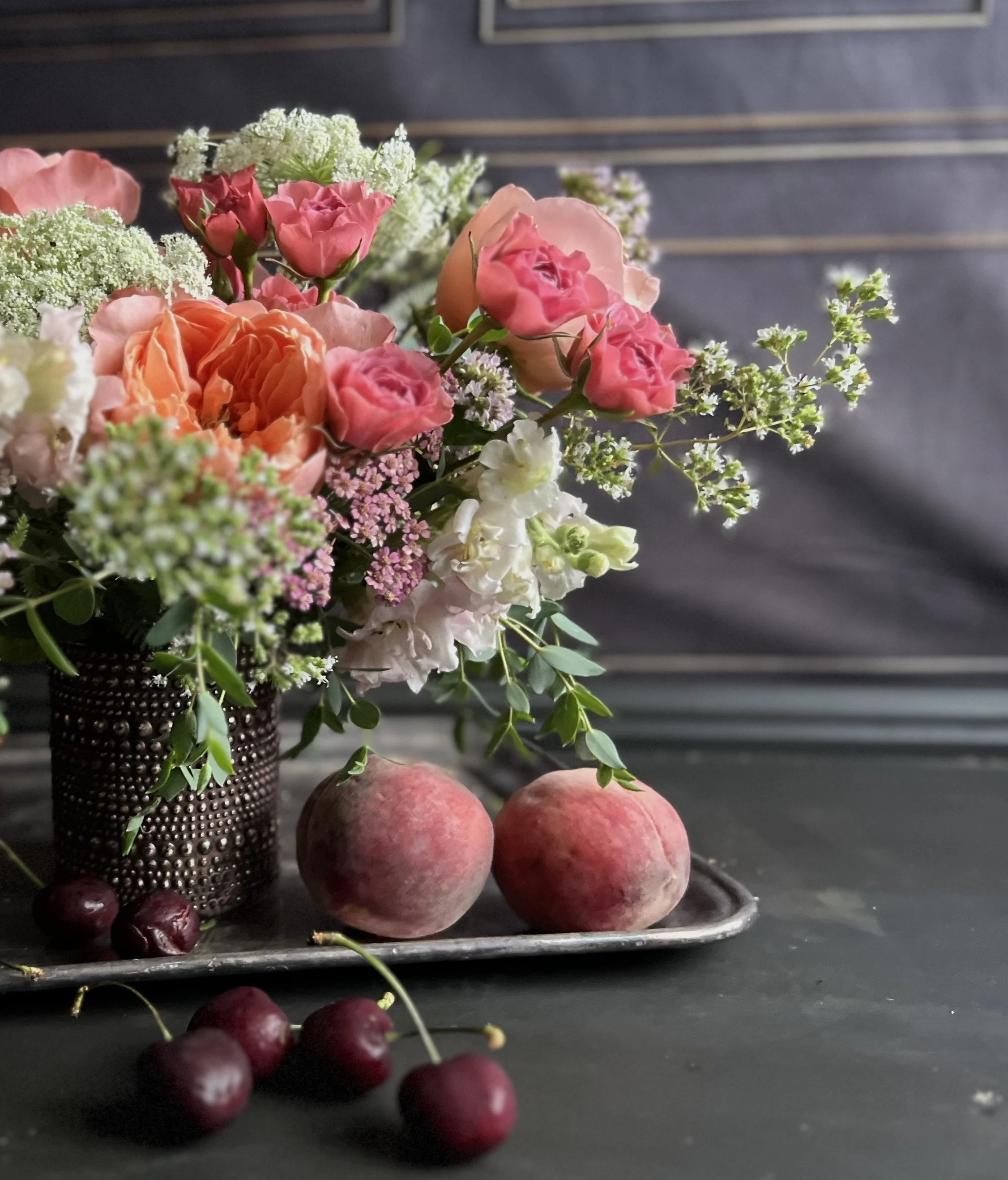 peach centerpiece.jpeg