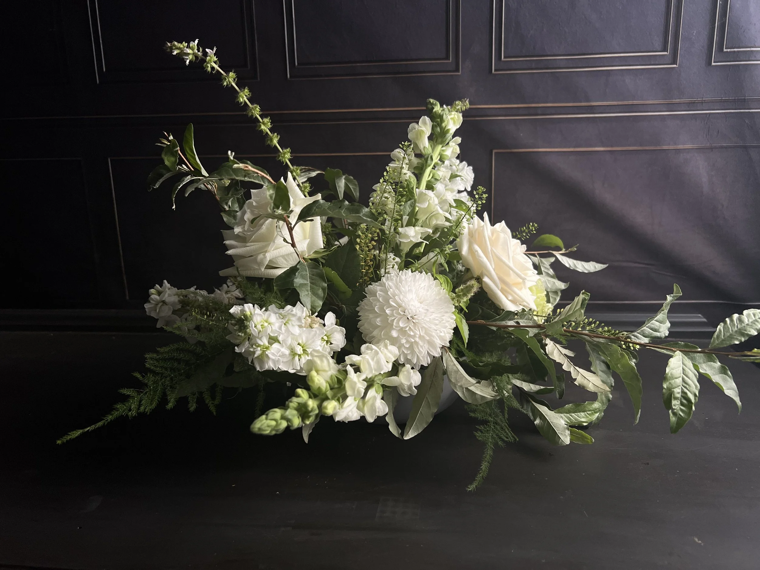 white and green centerpiece.jpeg