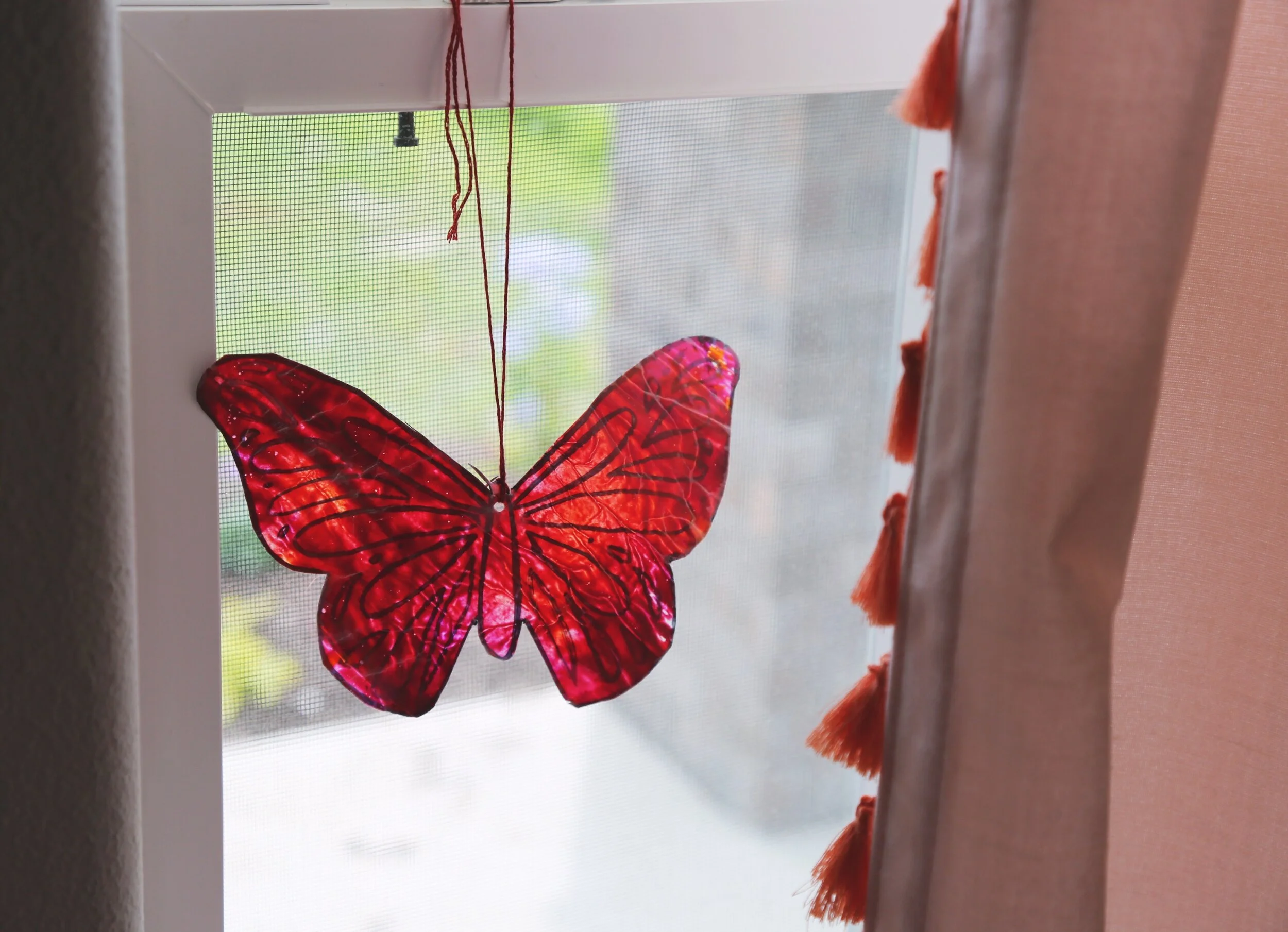 Thursday Crafternoon: Melted Crayon Suncatcher