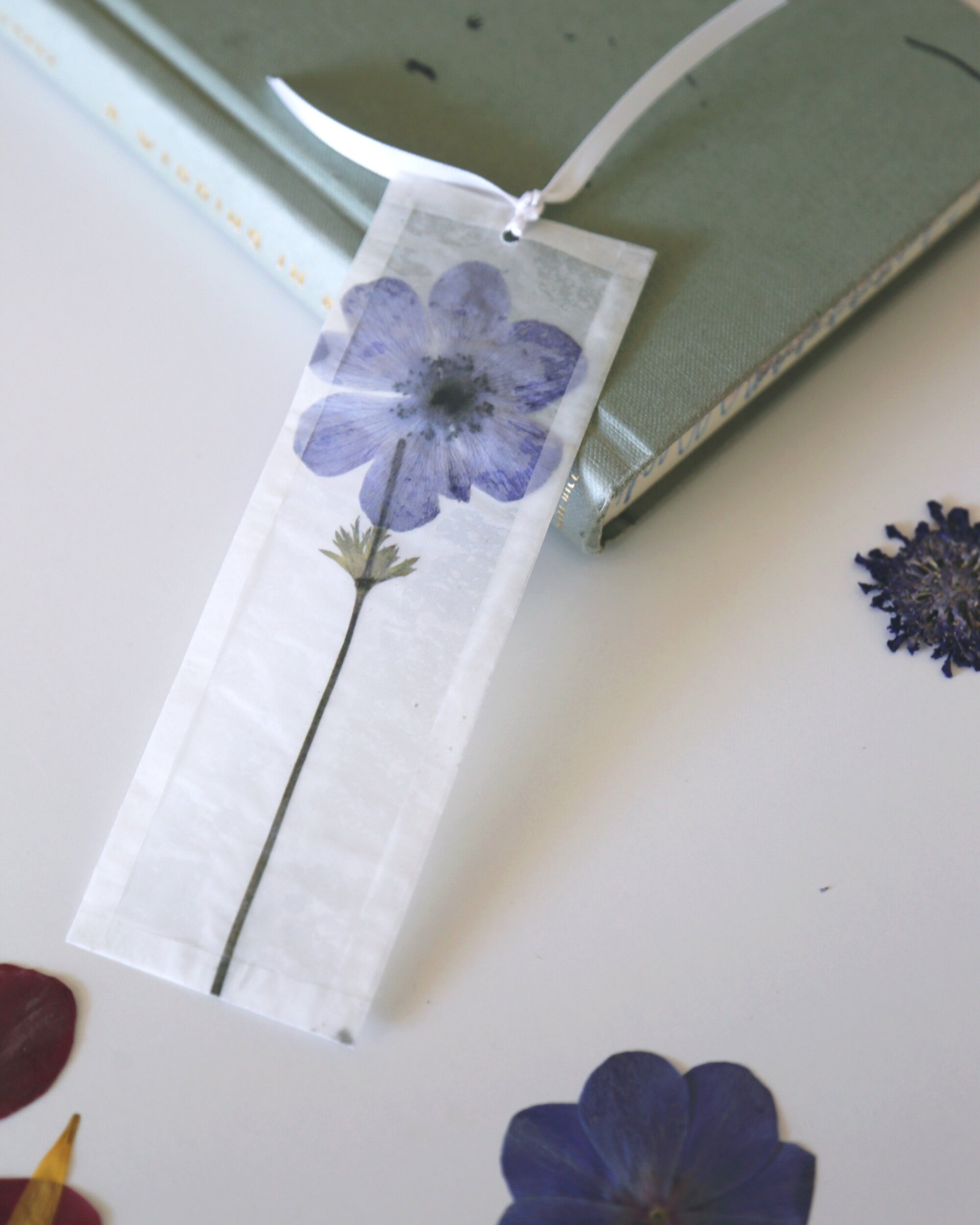 Her Creative Spirit: dried flowers  Pressed flower crafts, Pressed flower  art, Flower bookmark
