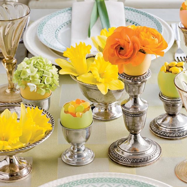 Get #inspired with  Easter  Table Decorations  from #southernliving . Full of #color and #spring - #happyeaster #easterdecor  #colorsofspring #tabledecor #easterbunny #springisintheair #familytime #creativedesign #flowers #eastereggs #njmom #njdesign
