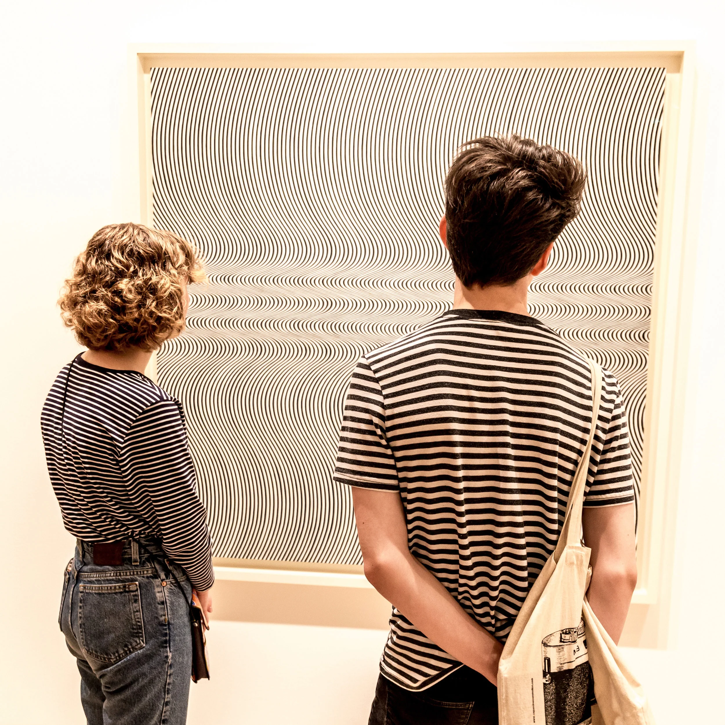 PeopleWatchingArt_EdoardoSchepis_2.jpg