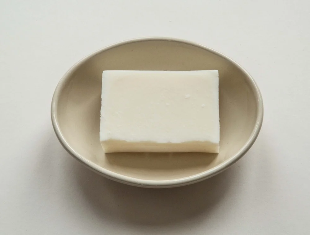 Bunzlauer ceramic soap dish