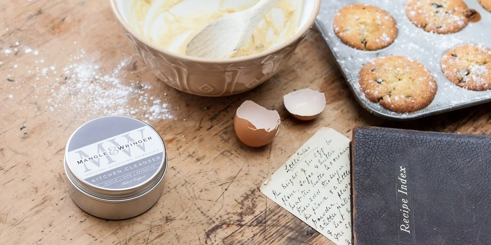 Natural cream cleaner for kitchen