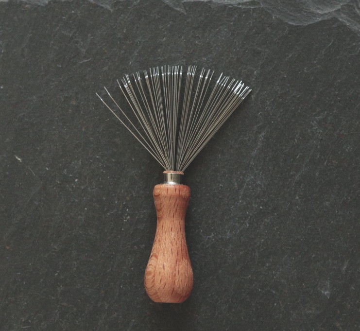 comb brush