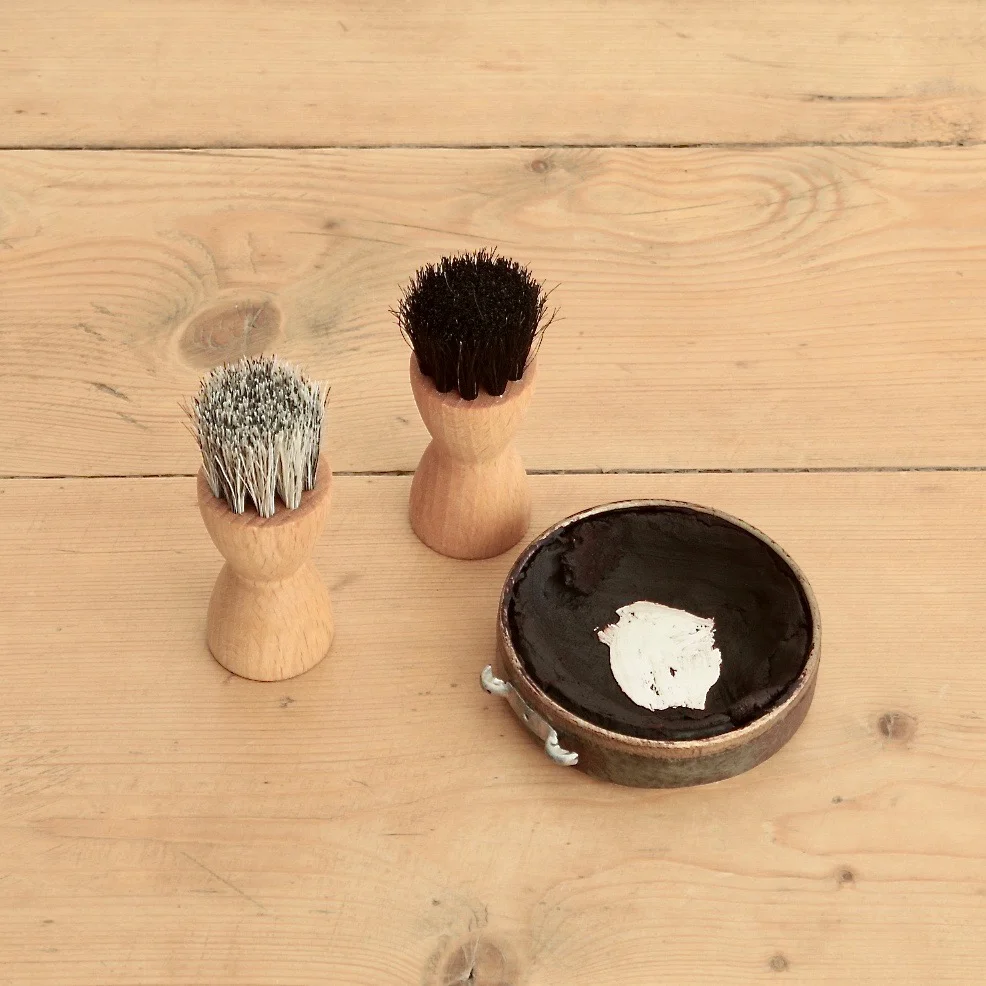 boot polish brush