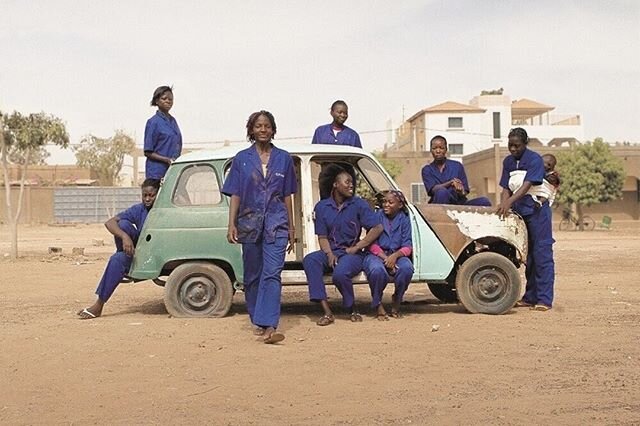 𝒮𝓉𝓇𝑒𝒶𝓂𝒾𝓃𝑔 𝒾𝓃 𝒾𝓈𝑜𝓁𝒶𝓉𝒾𝑜𝓃:

OUAGA GIRLS (2017) dir. Theresa Traore Dahlberg

Written by Theresa Traore Dahlberg

A group of young women from Ouagadougou study at a girl school to become car mechanics. The friendship formed become the