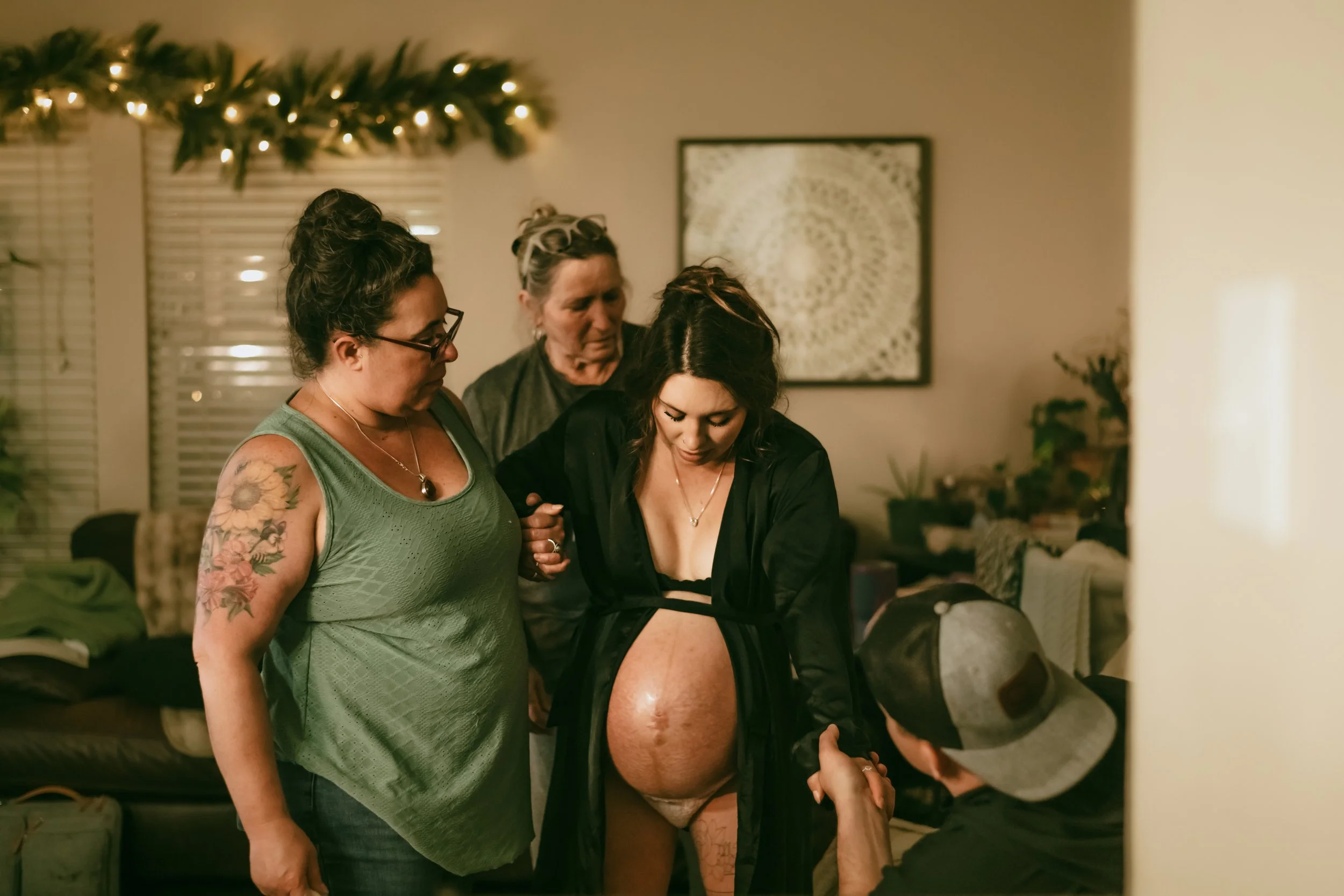 GENEVIEVEHHOMEBIRTH-4910.jpg