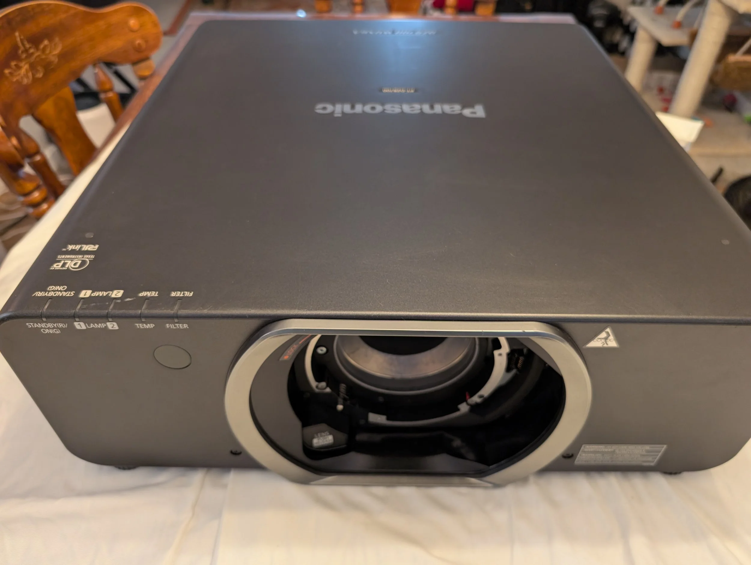 Panasonic PT-DZ8700U  Projector