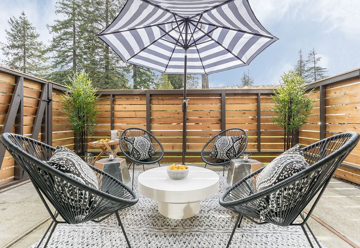 Sharon-Green-Menlo-Park_Model-A2_Huge-patio-outdoor-space-living_V1-25.jpg