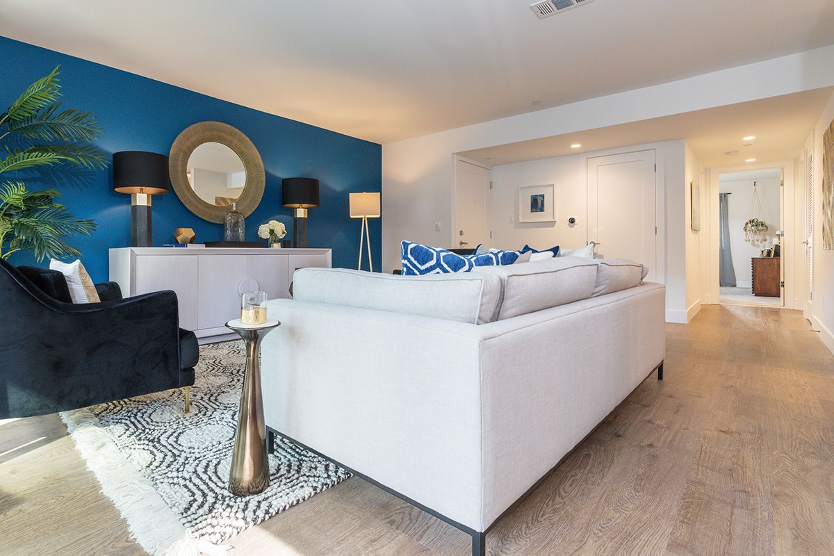Sharon-Green-Menlo-Park_Model-A2_Living-room_V1-5.jpg
