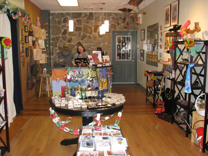  Pop-up gallery manager Claire Cohen 