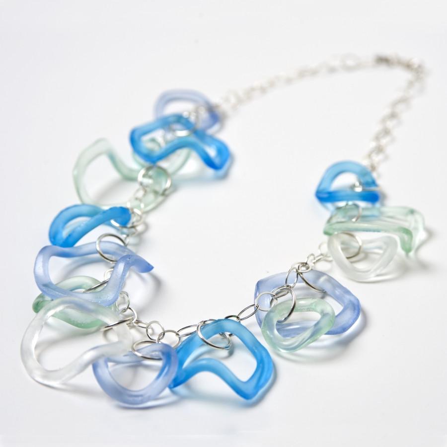  I have advised glass artist Kathleen Plate in production processes and website management. 