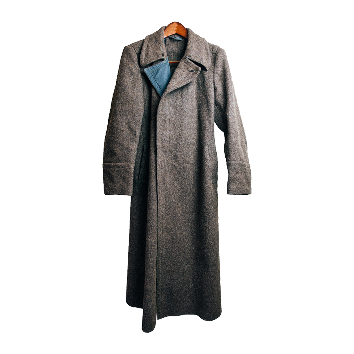 Solviet wool trench coat.png