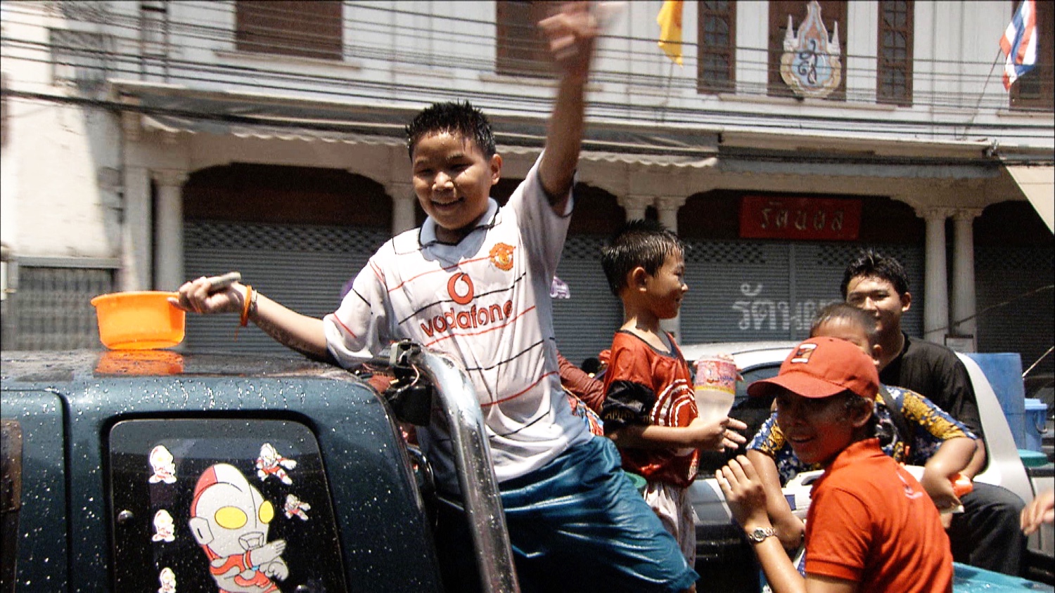 FFOTW_114_kid waving.jpg