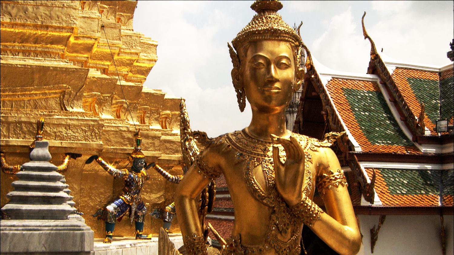 FFOTW_114_golden statue.jpg