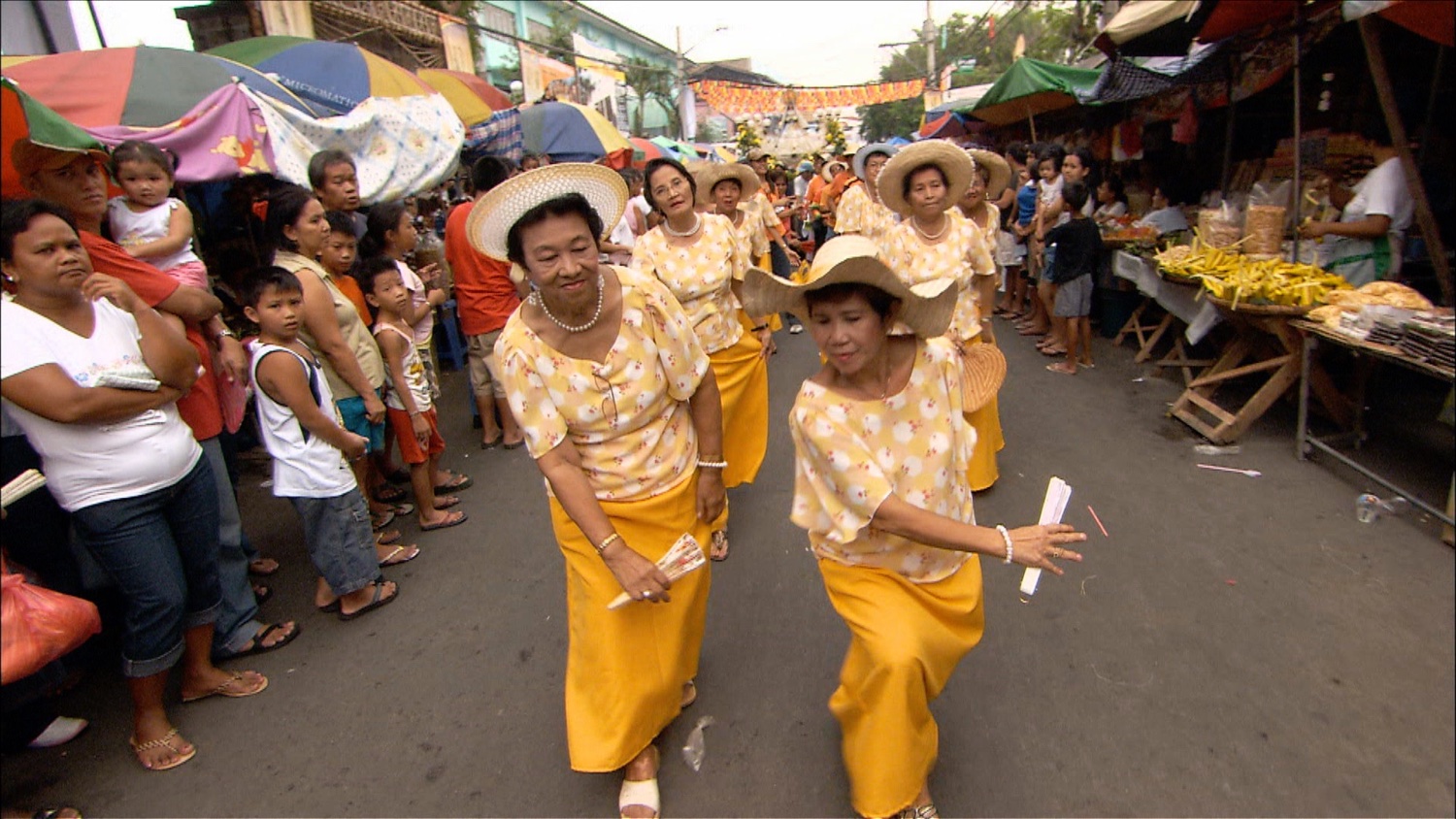 205_Philippines_yellow dancers.jpg
