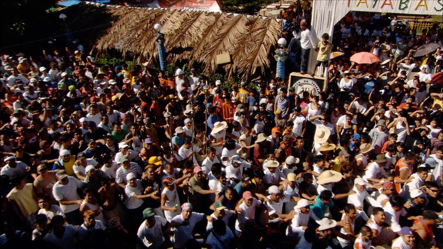 205_Philippines_big crowd shot.jpg