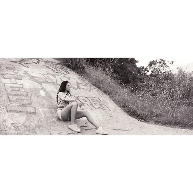 Snap Zoom
@lil_bit_of_wisdom
.
.
.
.
#35mm #film #filmisnotdead #analog #blackandwhite #bwphotography #photography #impromptu #model #morehashtags #anotherone