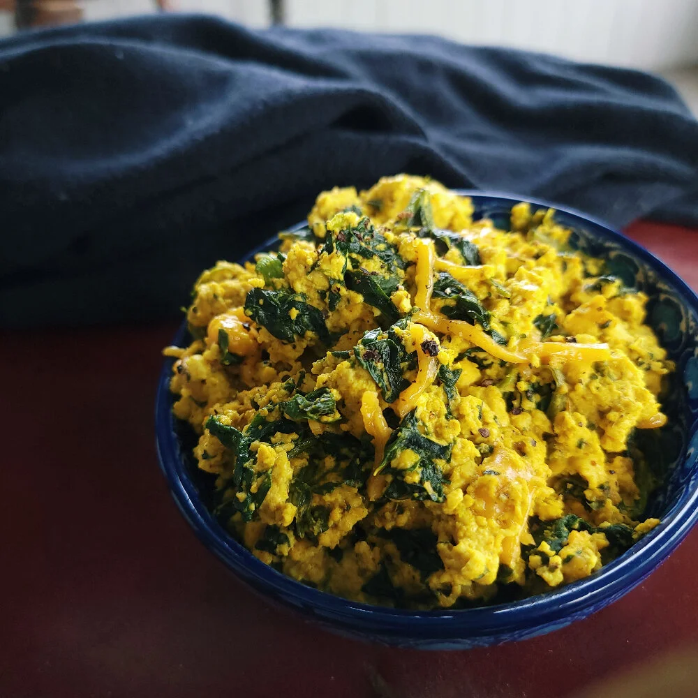 Cheezy Spinach Tofu Scramble