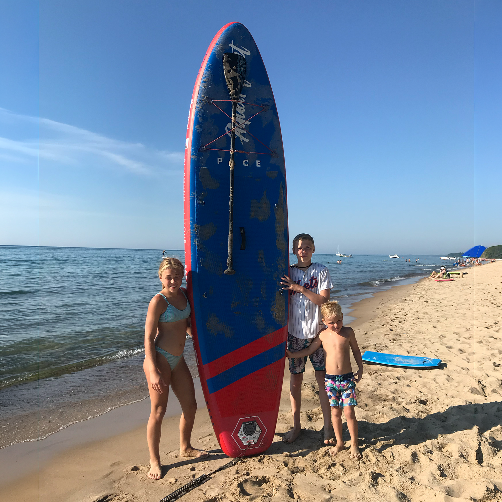 Red Arrow Photo album PaddleboardKids.png