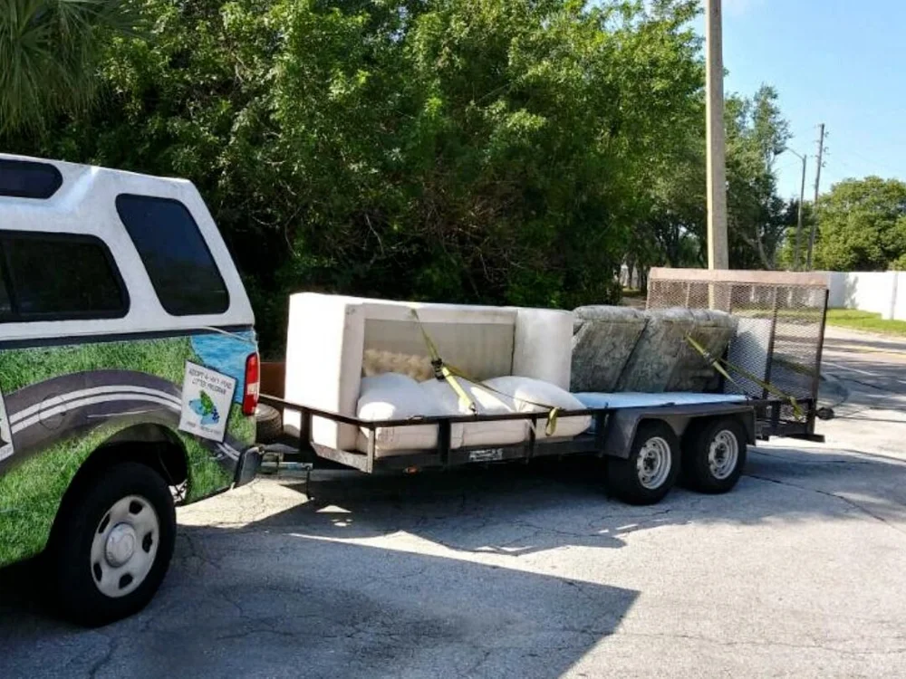 Volunteers cleaning up a beach or waterway