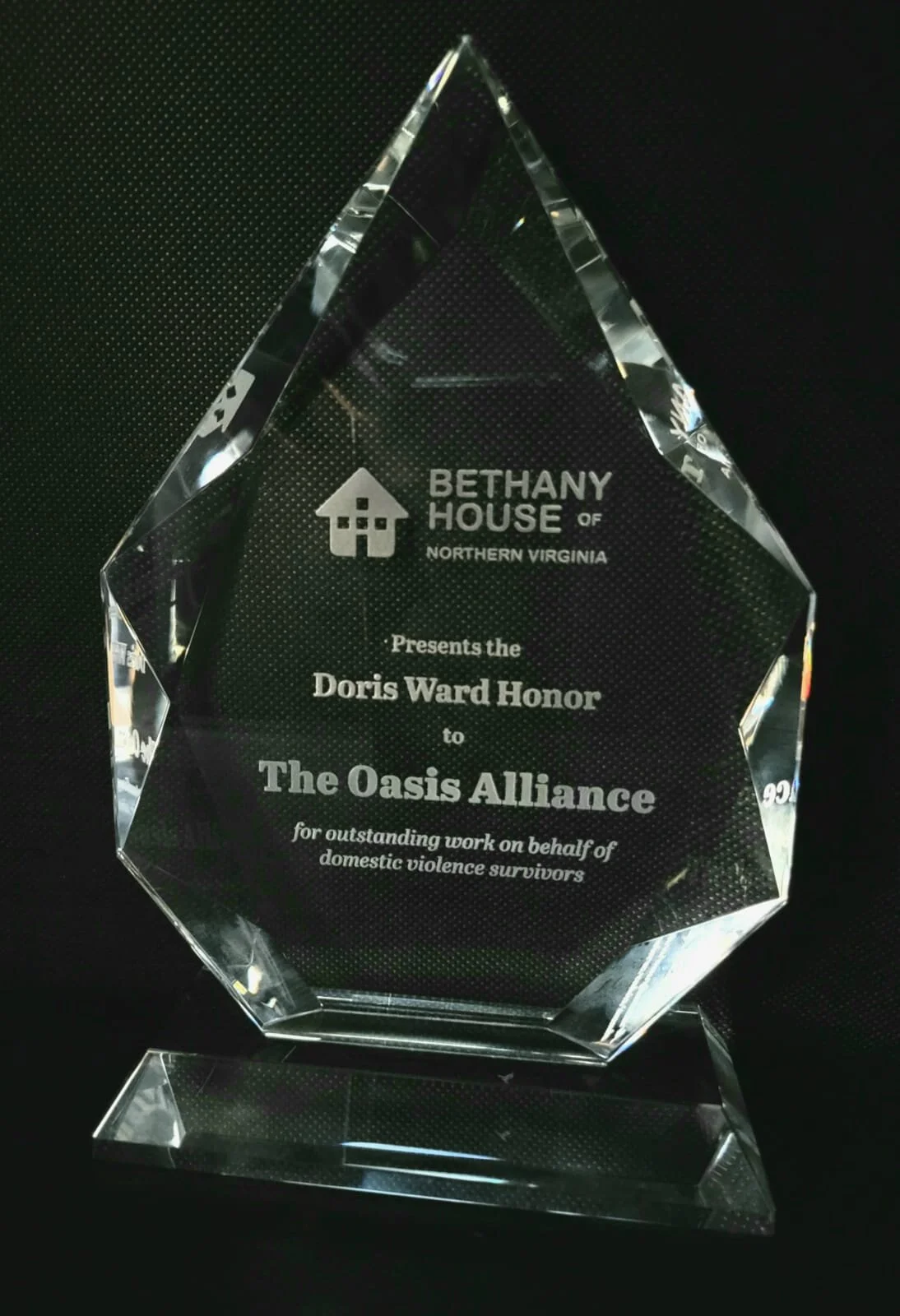The OA receives the 2021 Doris Ward Award