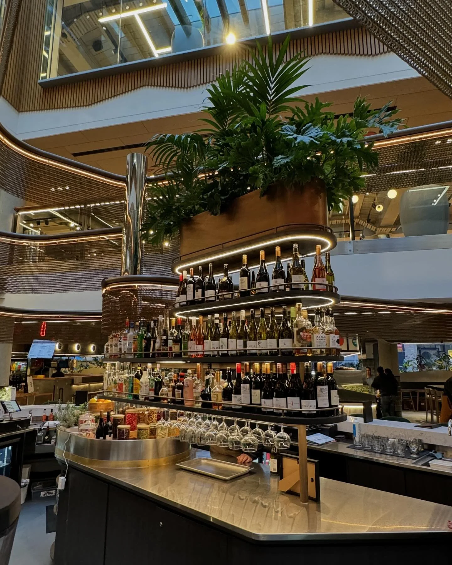 PART 1 - With the help of @alpine.machining.engineering we created this beautiful trough to sit perfectly above the bar to give the space a real touch a greenery from all angles in @eatspacenz and @dfsnewzealandofficial for all to enjoy. Stay tuned f