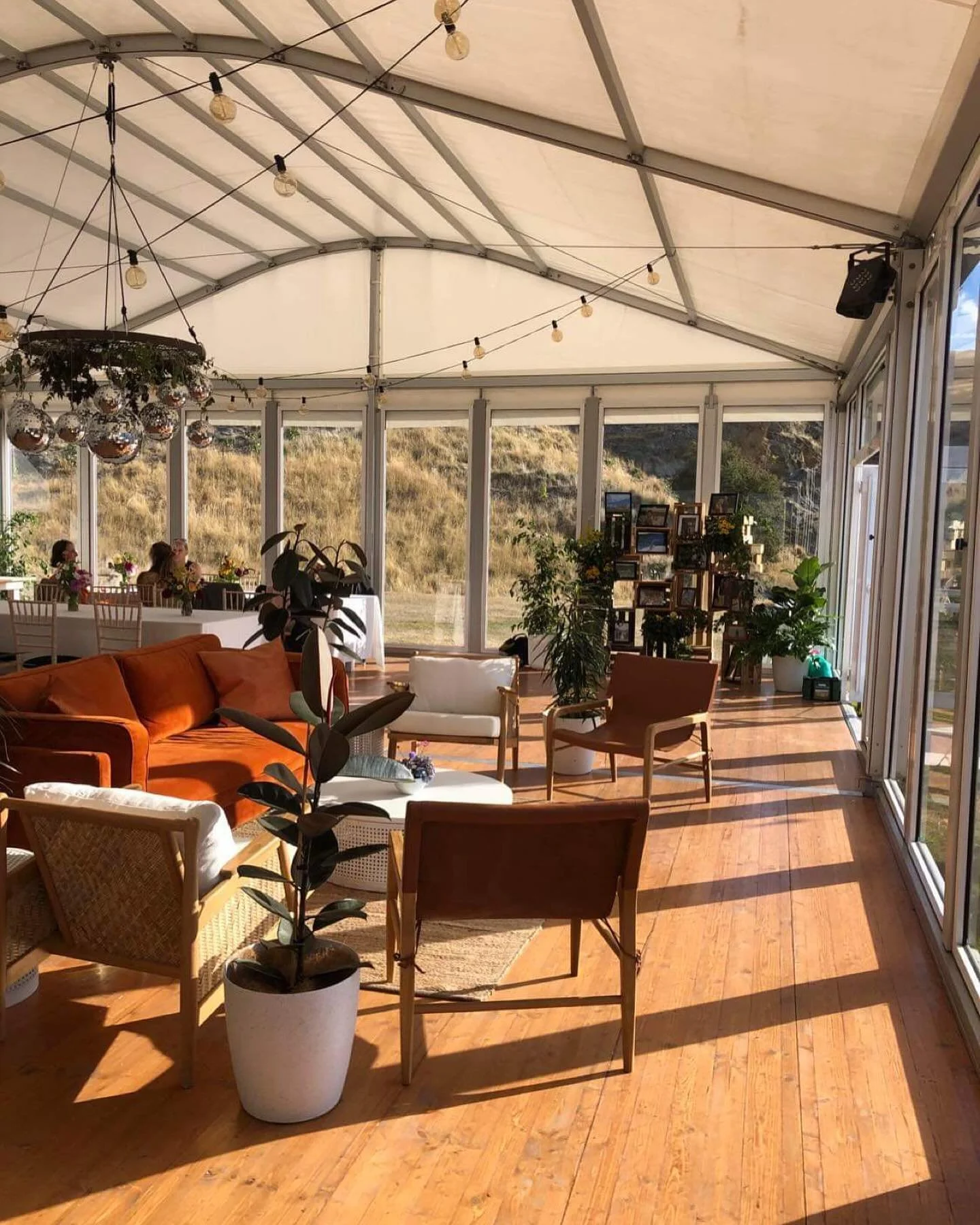 Wedding day lushness and the weather was just 💫

#theborrowedbotanicals#queenstownweddings#plants#indoorplantsqueenstown#indoorplanthire#interiorqueesntown#planthirequeenstown#queenstownplants