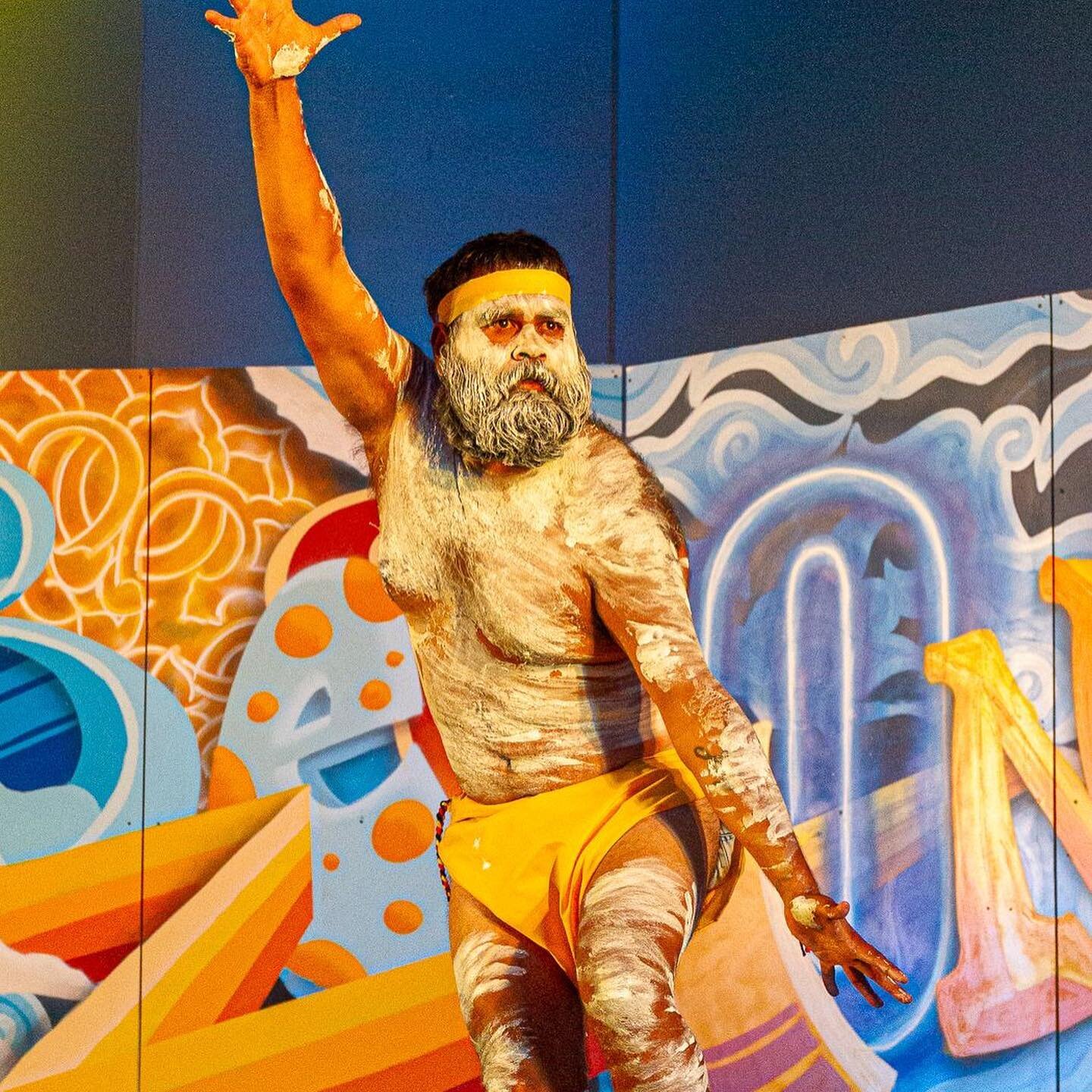 Was stoked to have @the_papa_giuseppe and I&rsquo;s mural from last year used again as a backdrop for all the mad performances and artists on stage this year! 

Big love to @flewnt_mc @ngarupou_maurakau @tani_ahh from six seasons @junkadelicbrassband