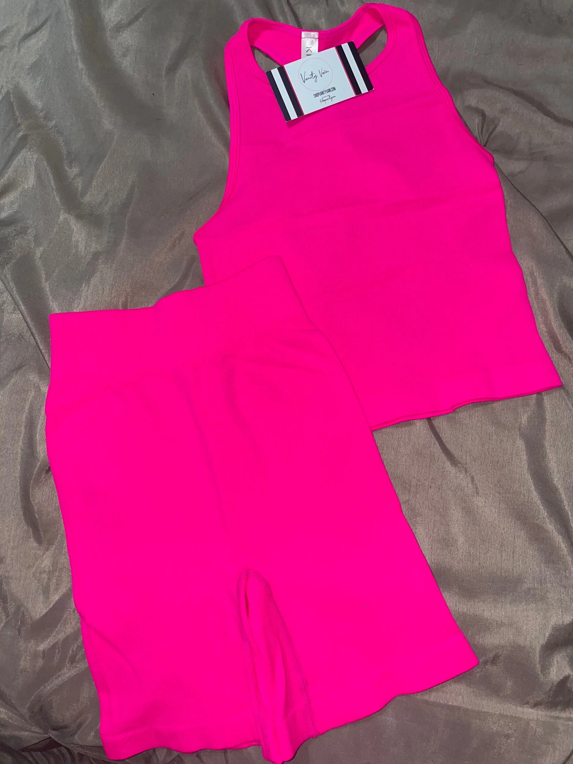 37C840C1-B2F7-4E65-B22F-80AF58F66F30