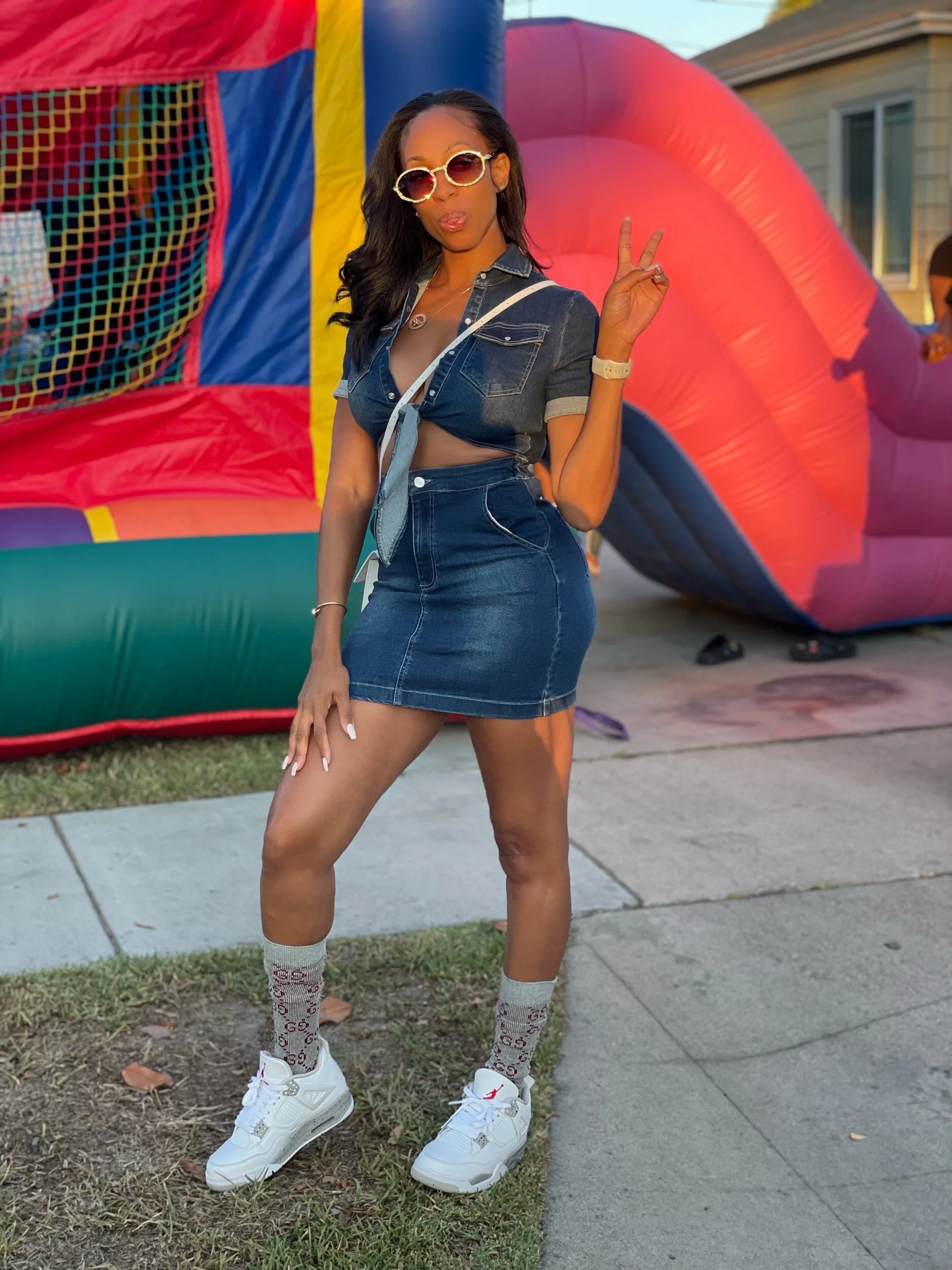 A823BD09-2A9C-4D4A-B494-7B36F961D9AA