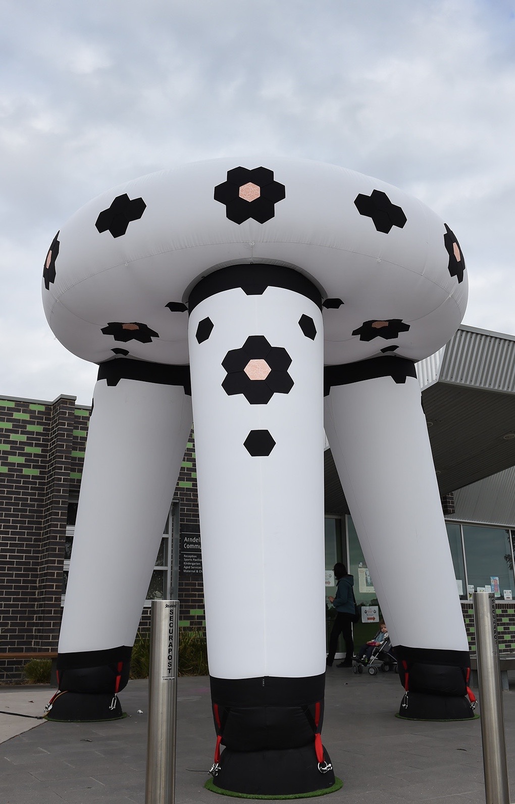  The Milking Stool, inflatable, Mark Cuthbertson 2015 