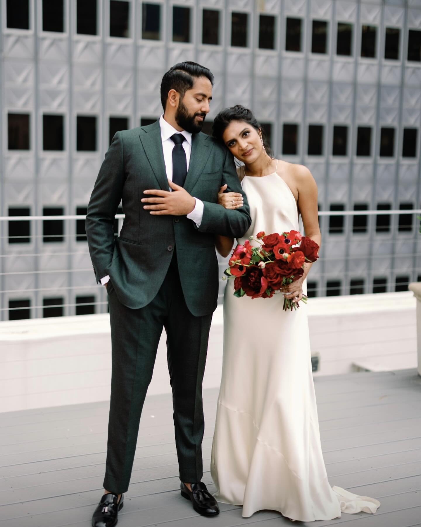 Happy anniversary to these two lovebirds @soniamin &amp; @s_patel0!

How has it already been a year? How?

Cheers to a fabulous vendor team:

Venue @venueat400northervay 
Planning &amp; Coordination @randreventstx 
Coordination Assist. @dejaacatt 
Ba